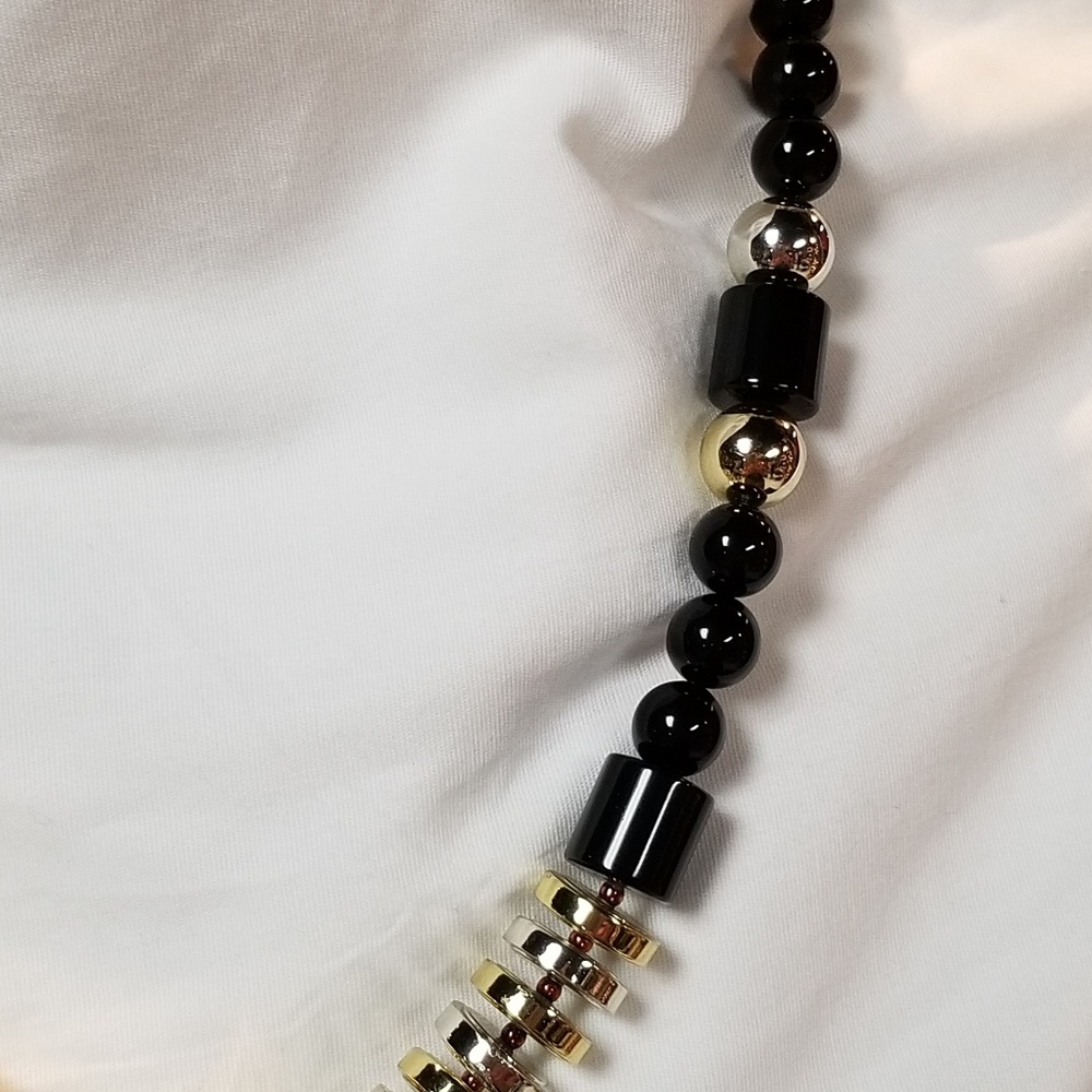 Gold, black and silver necklace. - Picture 3 of 4